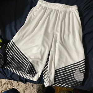 NIKE ELITE White Basketball Shorts